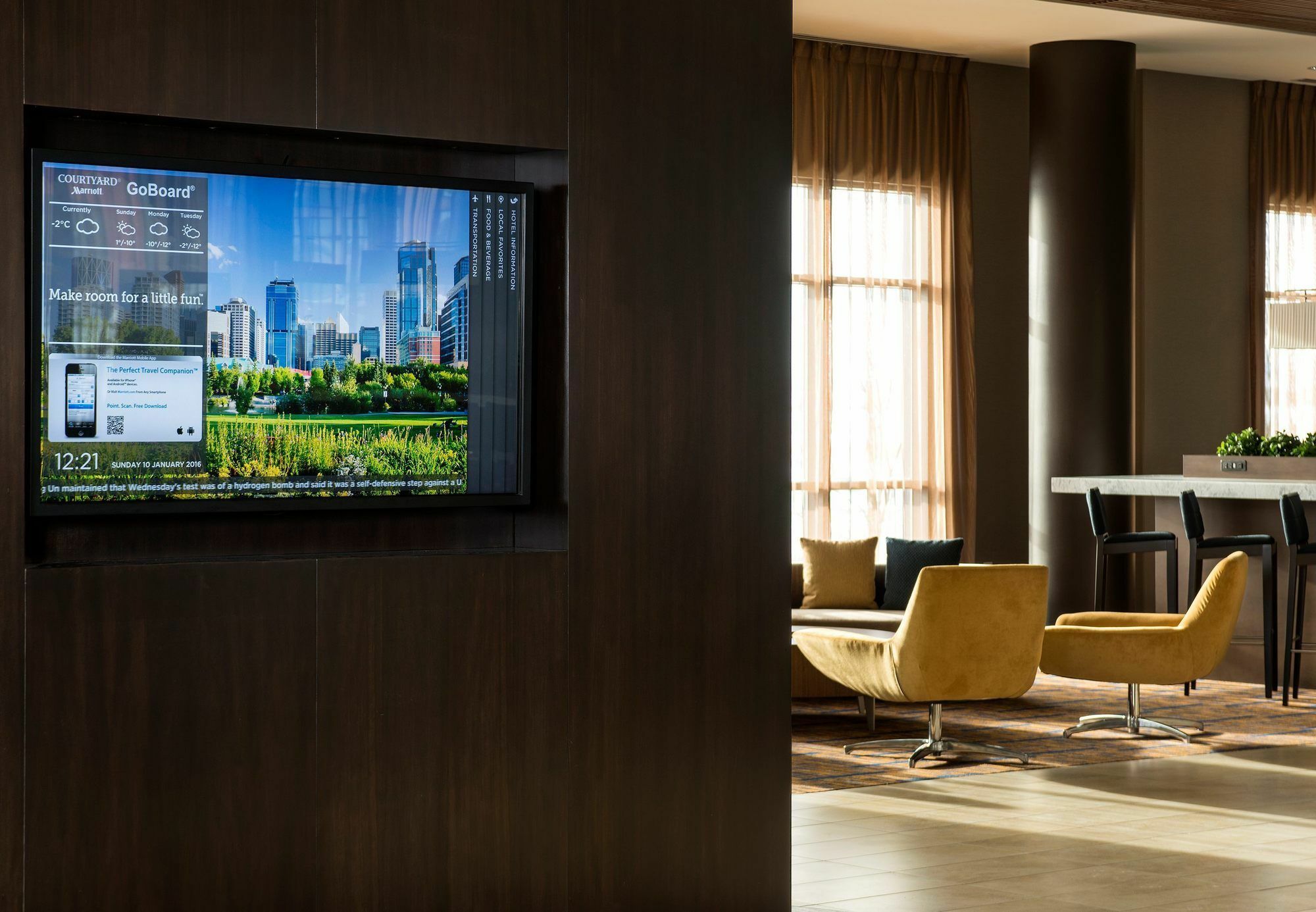 Отель Courtyard By Marriott Calgary South Экстерьер фото
